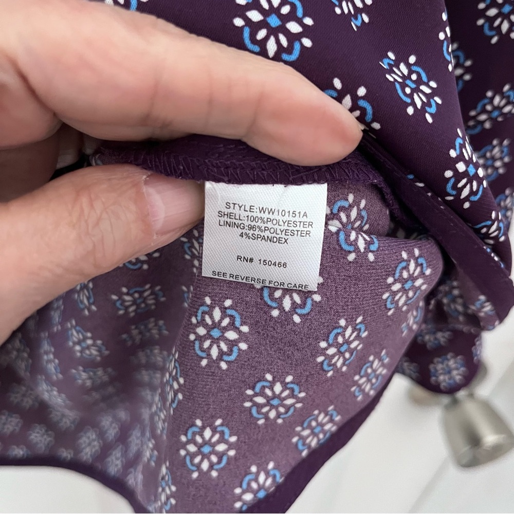 41 Hawthorn Purple Printed V-Neck Blouse - Picture 4 of 8